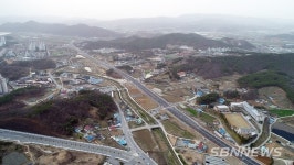【시사】<교통> 공주 행복도시~2구간 연결도로 30일 개통...송선교차로~공주IC 연결