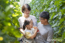 【시사】<라이프> 예산으로 귀농한 젊은 부부의 도전기 송재필 김성희 부부 소개