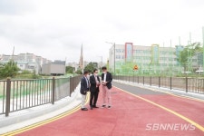 【시사】<교통> 등하굣길 안전 확보 천안 한들초등학교 진입도로 5일 개통