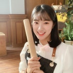 김혜윤, 최근 SNS에 “얼른 집가서 어쩌다발견한하루 봐야지”