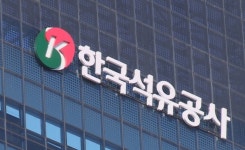 한국석유공사 김동섭호(號), 빚더미에도 성과급 잔치 도덕적 해이 심각…연봉은 쑥쑥