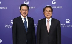 이성희 농협중앙회장, 장태평 농특위원장과 농업현안 논의