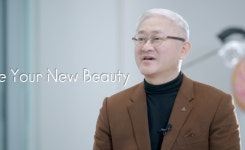 서경배 아모레 회장, 차녀 서호정에 240만주 증여…3대 주주로