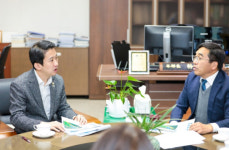 송바우나 안산시의회 의장, 한국산업단지공단 경기본부 방문
