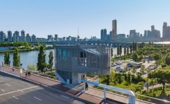 [포토뉴스] 국내 최초 다리 위 호텔 스카이스위트 첫 공개