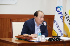 율촌2산단 준설토 투기장 신속 완공해야...강정일 광양만권경제자유구역 조합회의 의장 선임