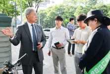 윤환 인천계양구청장, 어린이 통학로서 교통안전 캠페인 실시