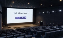 6천원 영화 쿠폰까지 뿌렸는데.... CGV vs 메가박스 2분기 실적 결과는