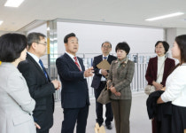 김성제 의왕시장, 내손중고등학교 개교 축하…명품학교로 성장 기대