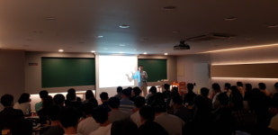 일본유학 학원 수원영통일공학원, '진로를 알면 전공이 보인다' 강연 개최