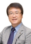[전재학 칼럼] 코로나19 팬데믹의 명령...무엇을 가르쳐야 하나