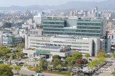 삼성전자 수원사회봉사단, 수원시 아동복지시설에 태블릿PC 선물