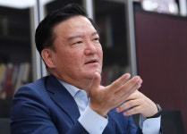  “삼성동서 박 前대통령 담화 대독할 때가...민경욱 의원 인터뷰 