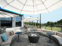 그랜드 조선호텔 부산, 라운지앤바 테라스 공식 오픈...곳곳 신메뉴 구성