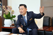 [인터뷰] 김선호 당진시의회 의장 정당보다 시민이 먼저…오직 당진시민만 보고 가겠다