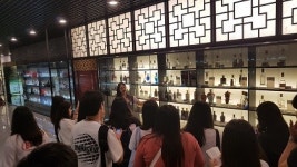 aT 경남본부, 대학생 초청 식품기업 탐방