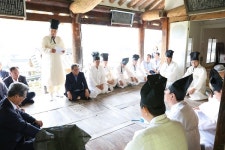 덕곡서원 보존회 의령군 문화재담당에게 감사패 수여