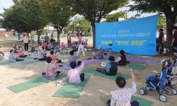 창원시 반송동, 코로나19 극복 돗자리 경로당 운영