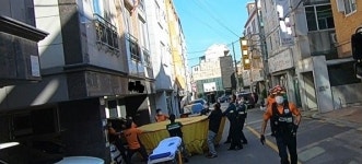 진해 용원동 원룸서 40대 女 투신 소동