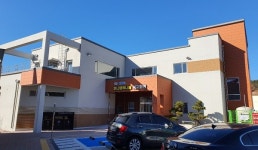 거제시-하나금융그룹, 농어촌 주민 위한 하나행복나눔 복지회관 개관