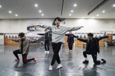 (~04.26) 스웨그에이지: 외쳐, 조선! [뮤지컬, 홍익대 대학로 아트센터 대극장]