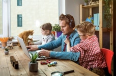 여전히 어려운 하이브리드 워크, 생산성 높이려면?