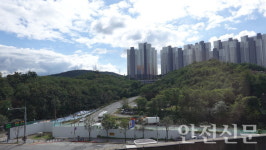 청약은 흥행했는데…도로 없는 아파트 용인포레, 국감 쟁점 급부상