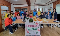 나주시 영강동, 어버이날 맞아 경로당 방문해 카네이션 전달