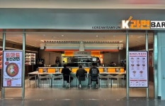 풀무원푸드앤컬처, 김해공항 국제선에 K라면바 등 오픈