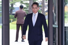 삼성전자 이재용, 삼성바이오로직스 송도사업장 방문한 까닭은?