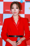 [D포토] 가수 하진, 위 올라이~ 한 소절에 쏟아지는 환호 (코리아드라마페스티벌 레드카펫)