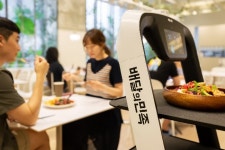 (주)우아한형제들, 로봇기술로 푸드테크 시장 ´정조준´