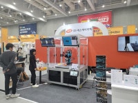 에스에이치(SH)플라텍 | [SMATEC 2023] 에스에이치텍, Fruitcore Robotics 산업용 로봇 공개