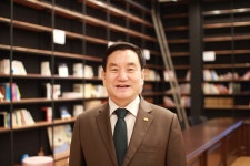한영넉스, 반세기 역사 담은 창립 50주년 기념 화보집 발간