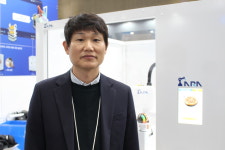 [인터뷰] (주)아라, 산업용 로봇 기술 기반 ‘바리스타·소프트콘·와플 자동화 시스템’ 개발