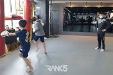 [R5포토] 코로나19가 바꾼 격투 체육관 풍경