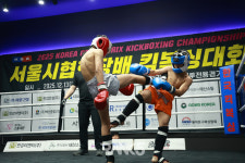 [현장포토] 내 펀치를 받아라...KBA 서울시협회장배 킥복싱대회