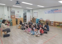 의성도서관, 북스타트 찾아가는 책놀이터 운영