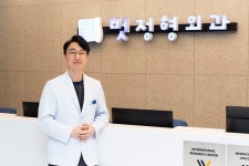 여름철 레저 활동 후 생긴 허리통증, 만성화 전 정형외과 진단 받아야