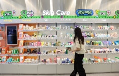 [이로운 주목]CJ올리브영, K뷰티 성지가 된 이유는?...온리원 정신·상생으로 뷰티생태계 활성화 선도