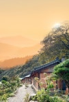 고향보다 더 좋아요…반구대옛집 황톳집 사람들 