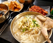 소자본 창업 브랜드 파주닭국수, 통으로 올라간 닭반마리 칼국수로 월 매출 1억 돌파