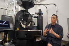  유로스컴퍼니의 유로스커피 로스터스 최유로 대표 "No-Brainer, 고민 없이 찾는 커피"