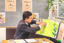 충청북도교육청, 직원들의 청렴 의지를 담은 청렴나무 전시