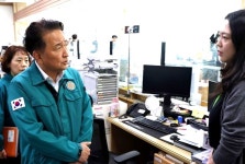 김영환 충북지사, 행정정보시스템 장애 대응 현장 점검