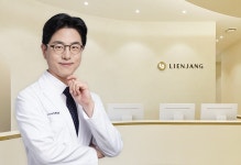 리엔장성형외과 최상록 원장, 안면거상, 팔자주름부터 목주름까지 함께 고려해야