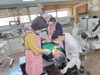 치과 가기 힘든 장애인 오세요 포항 남구보건소, 22년째 이어온 사랑의 진료