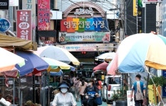 영동전통시장, 공모사업 3관왕…국악·과일·디지털로 다시 태어난다