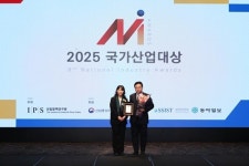 동국제약 인사돌, 2025 국가산업대상 잇몸약 부문 대상 수상