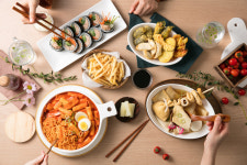 얌샘김밥, 코로나19 위기 속 배달 매출로 불황 극복 노력
